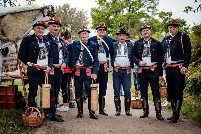 4. ročník putování Hovoranskými vinohrady za vínem